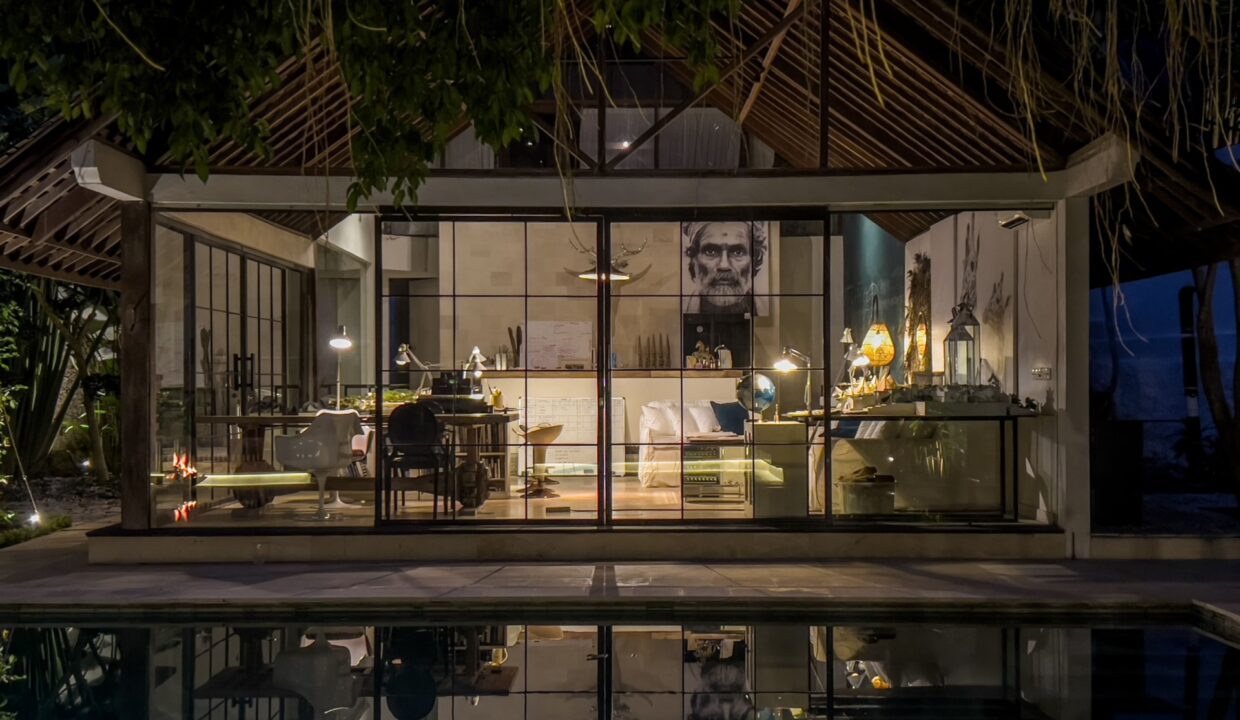 Lux Retreat Riverside Villa (6)