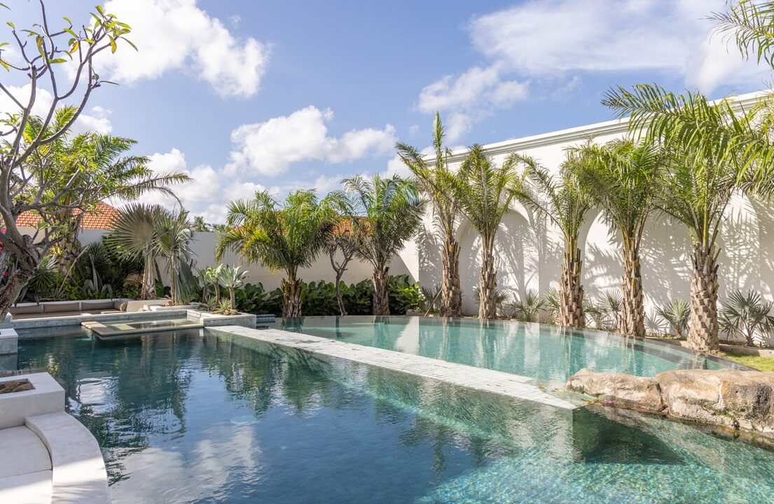 Luxurious 6 Bedroom Villa With Breathtaking Ocean View In Seseh (6)