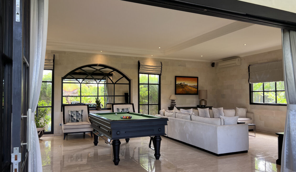 Luxurious Residences, Including Office For Sale In Canggu (11)