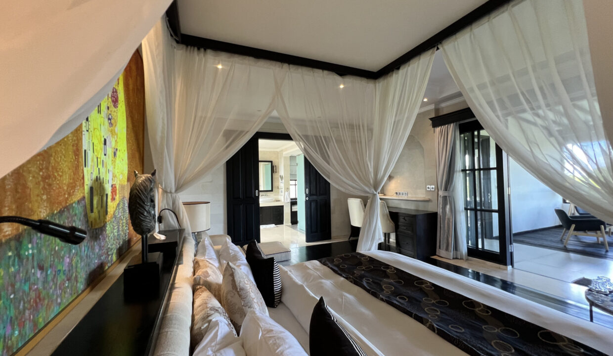 Luxurious Residences, Including Office For Sale In Canggu (20)