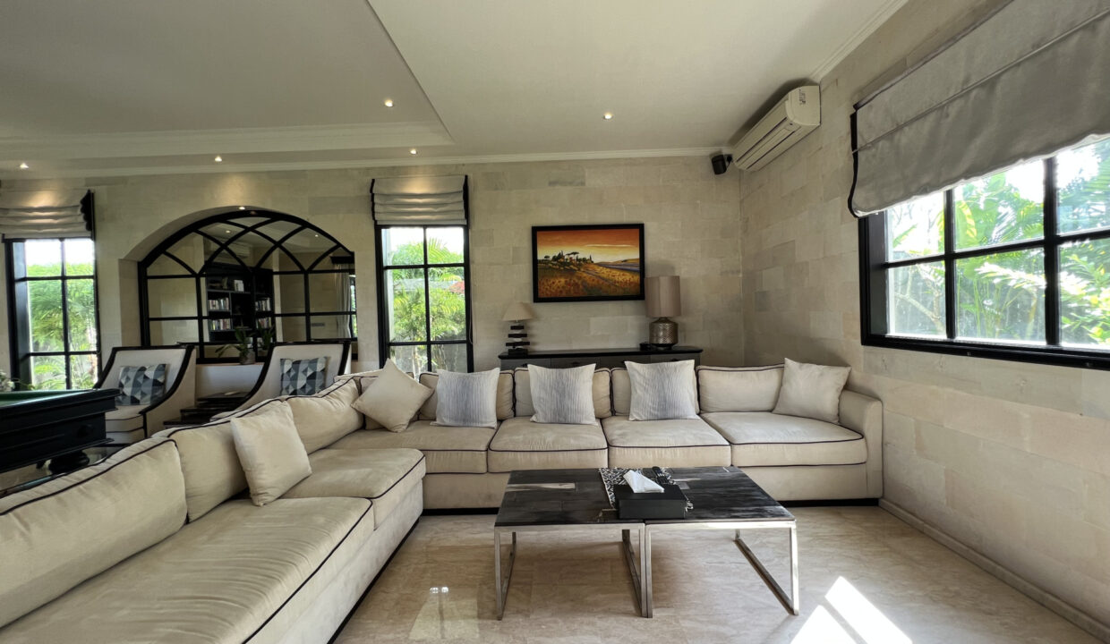 Luxurious Residences, Including Office For Sale In Canggu (9)