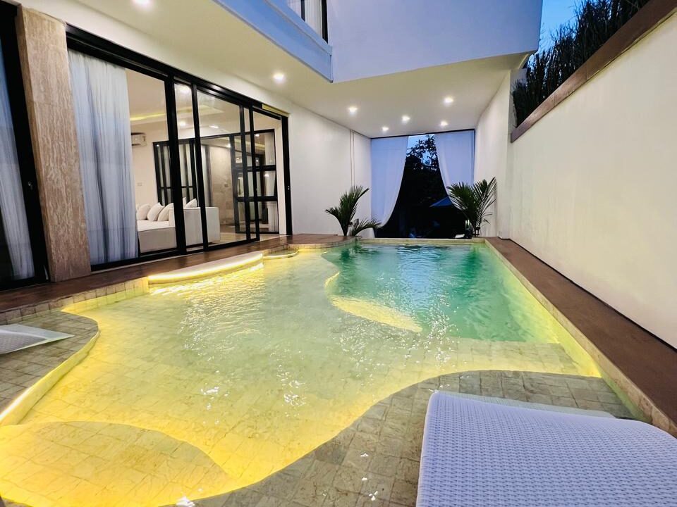 Luxury 5-Bedroom Villa in Premium Balangan Area (14)