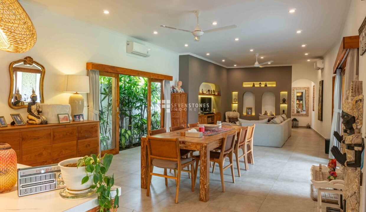 4-Bedroom Family Home in Buduk (7)