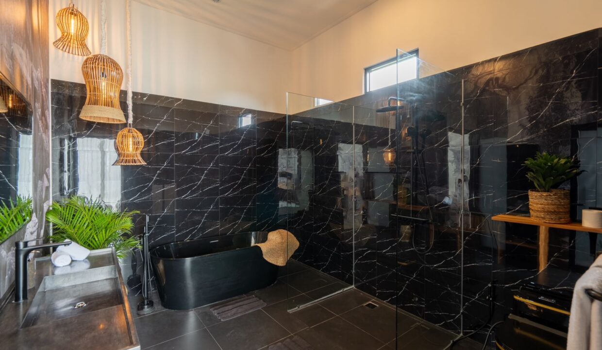 12. Luxury Brand New Villa, Pererenan