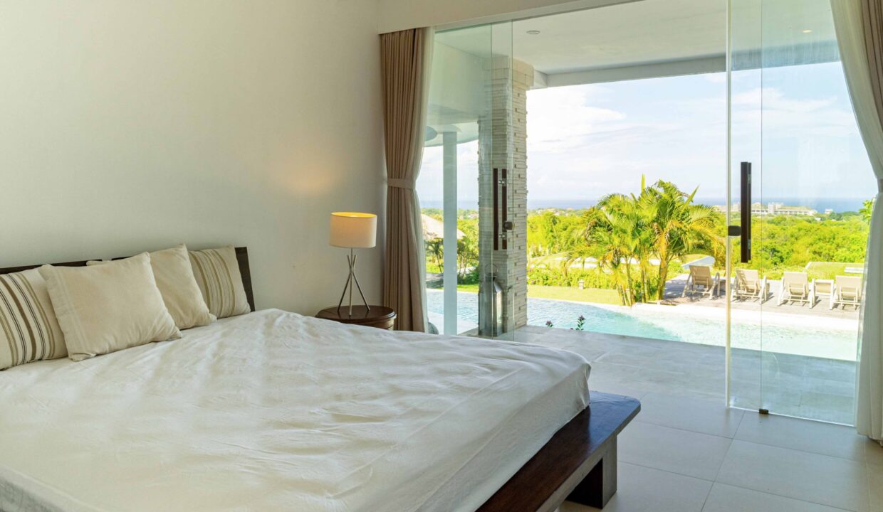 5-Star Ocean-View Villa For Sale in Nusa Dua (11)