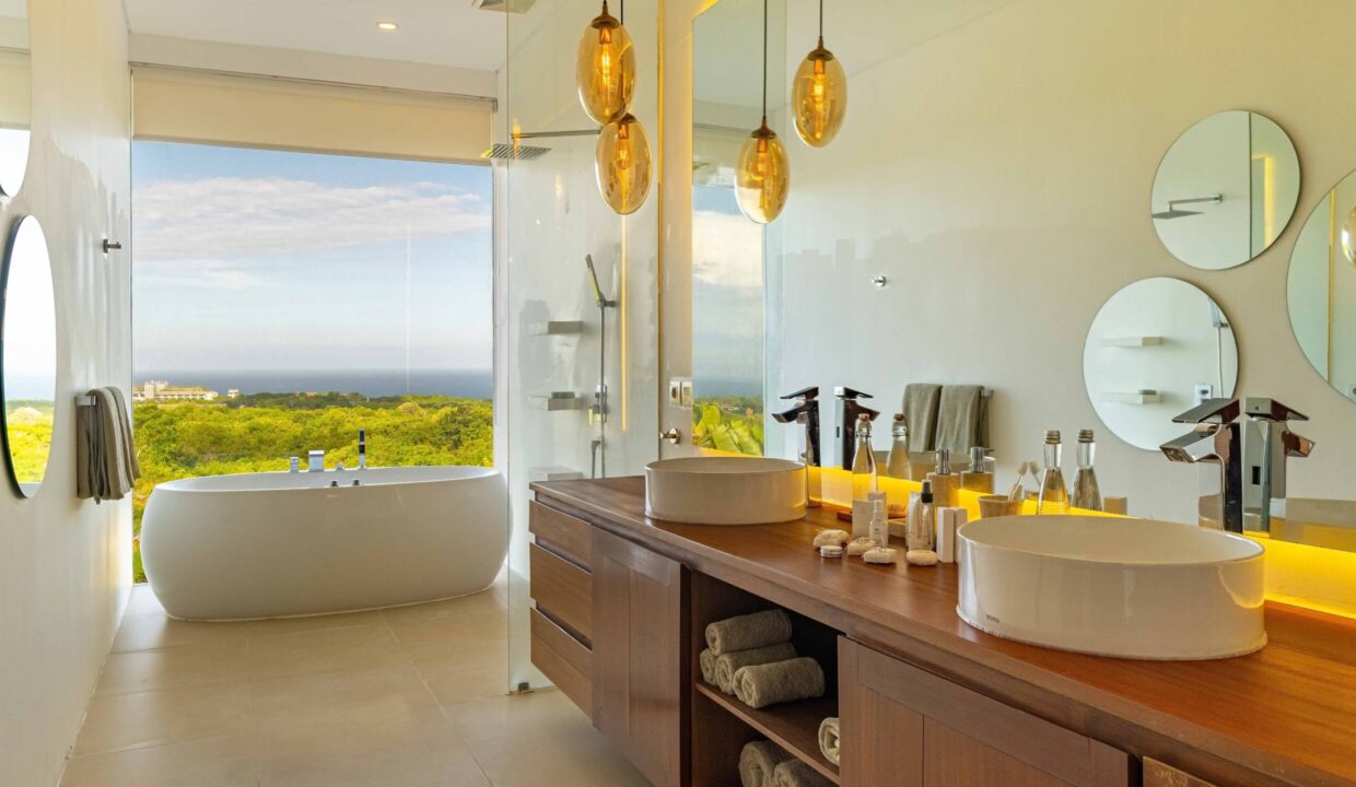 5-Star Ocean-View Villa For Sale in Nusa Dua (15)
