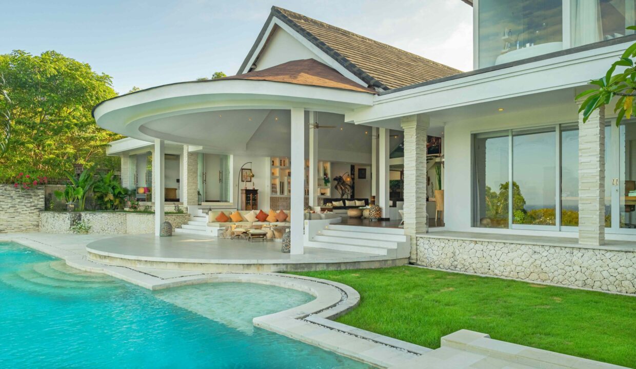 5-Star Ocean-View Villa For Sale in Nusa Dua (2)