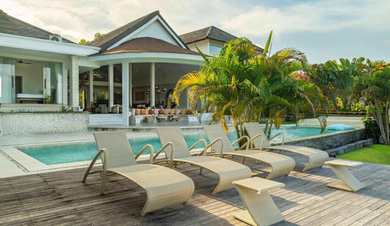 5-Star Ocean-View Villa For Sale in Nusa Dua (3)