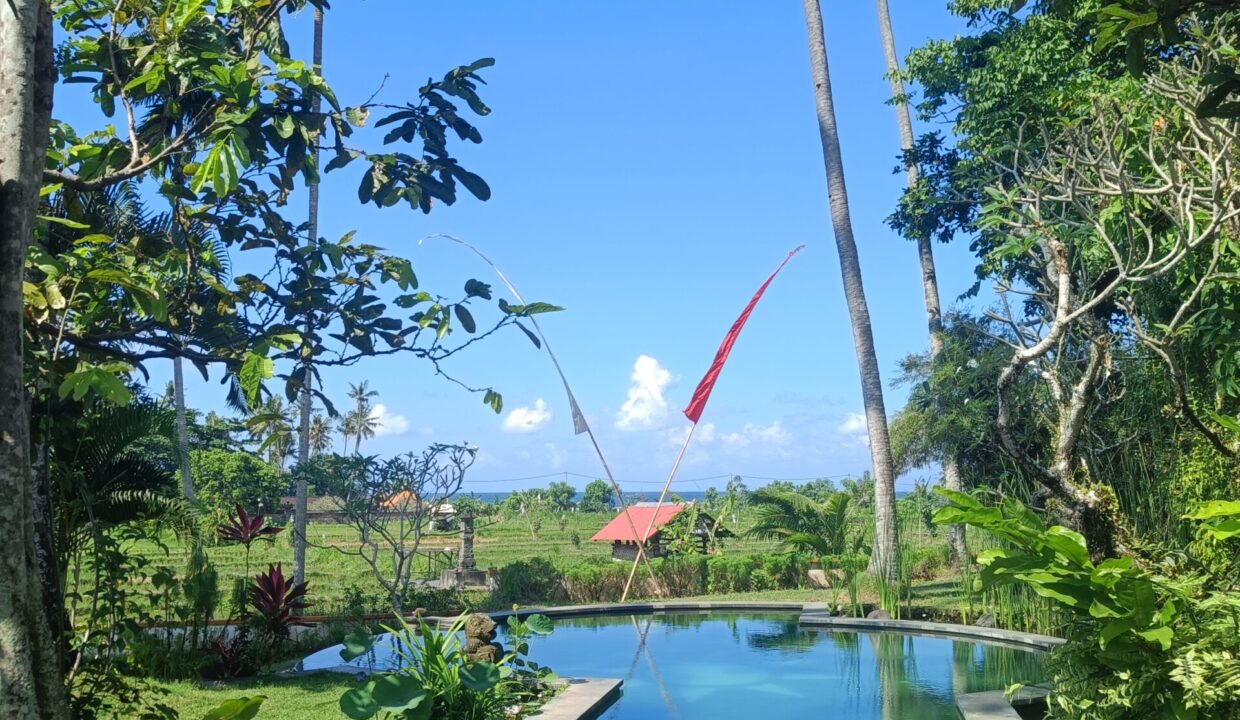 A Tropical Garden Sanctuary Just 10 Minutes from Candidasa (16)