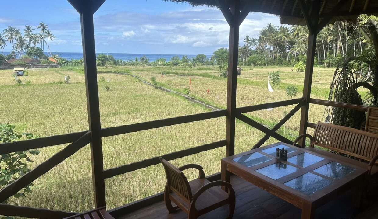A Tropical Garden Sanctuary Just 10 Minutes from Candidasa (19)