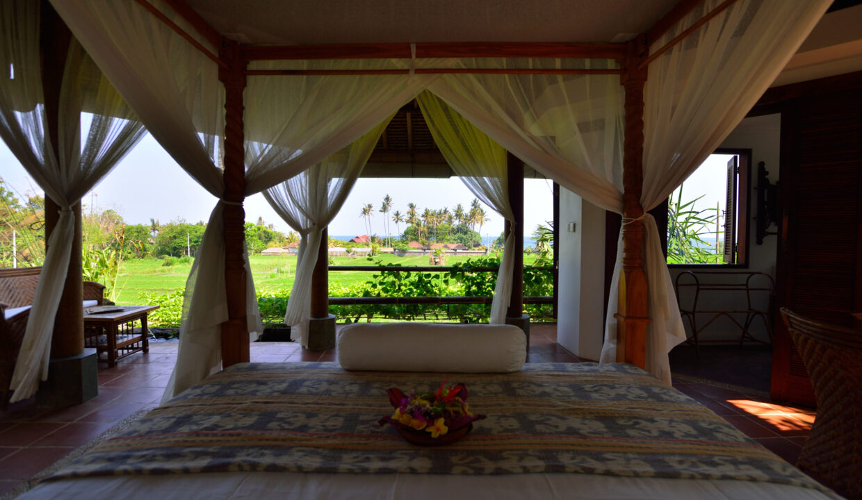A Tropical Garden Sanctuary Just 10 Minutes from Candidasa (6)