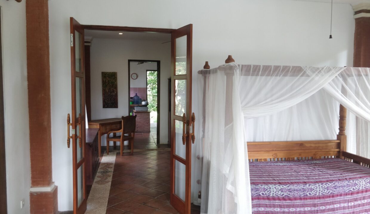 A Tropical Garden Sanctuary Just 10 Minutes from Candidasa (8)
