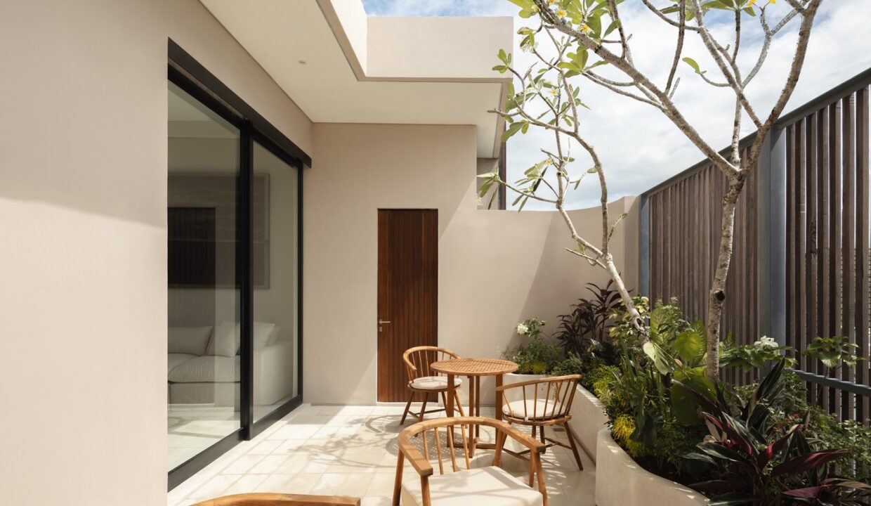 Luxurious Modern Townhouse Villas For Sale In Berawa, Canggu (15)