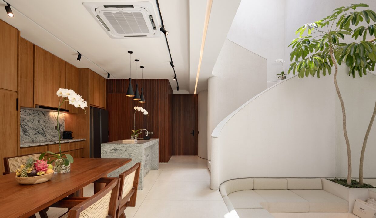 Luxurious Modern Townhouse Villas For Sale In Berawa, Canggu (2)