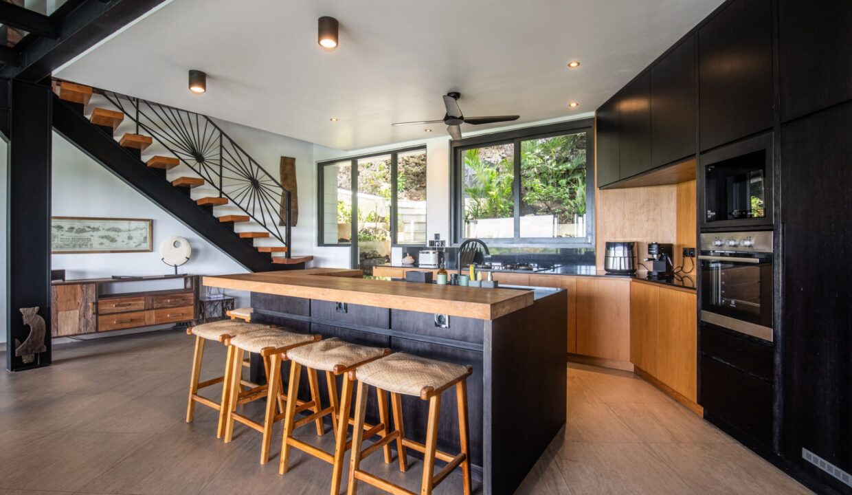 Luxury Oceanview Villa with Stunning Sunsets – Freehold in Uluwatu (10)