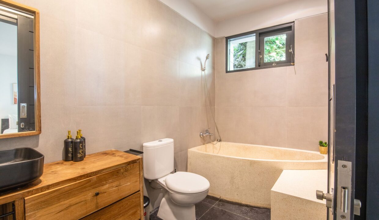 Luxury Oceanview Villa with Stunning Sunsets – Freehold in Uluwatu (30)