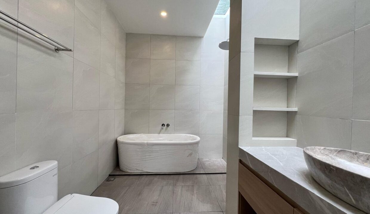 Charming 3-Bedroom Villa in Puri Gading, Jimbaran – Ideal for Airbnb Investment & Vacation Home (13)