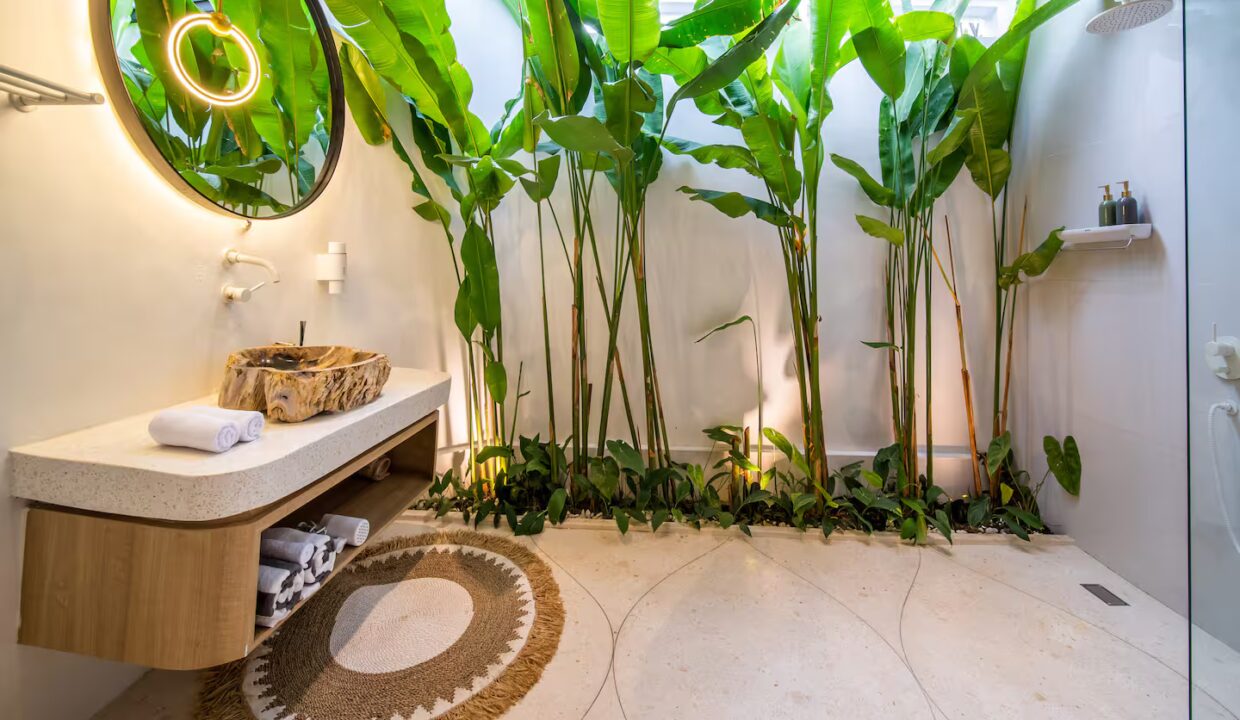 Exceptional Modern Tropical 5-Bedroom Villa For Sale (Leasehold) In Umalas (12)