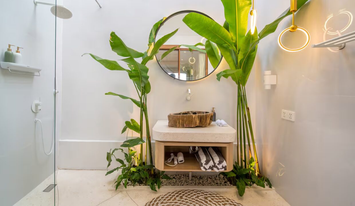 Exceptional Modern Tropical 5-Bedroom Villa For Sale (Leasehold) In Umalas (16)