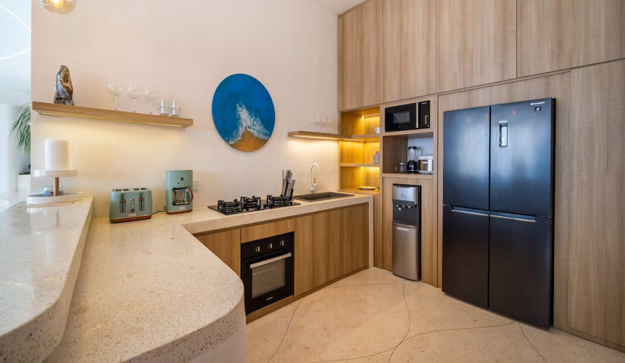 Exceptional Modern Tropical 5-Bedroom Villa For Sale (Leasehold) In Umalas (4)