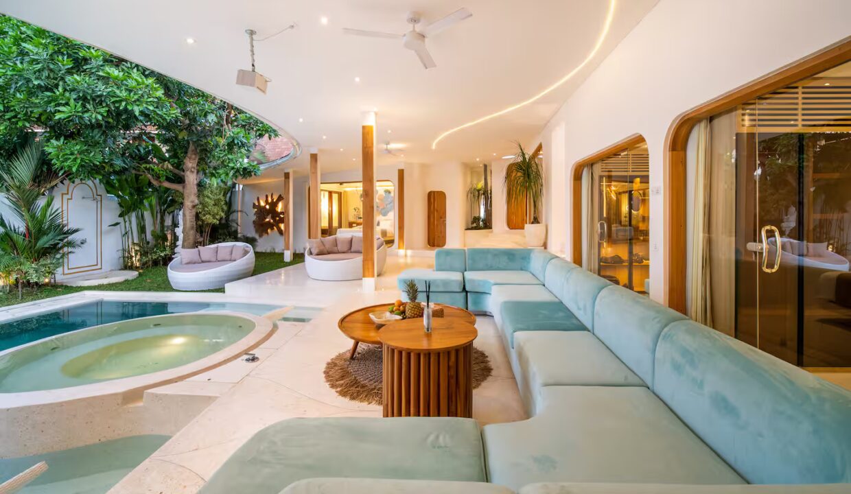 Exceptional Modern Tropical 5-Bedroom Villa For Sale (Leasehold) In Umalas (5)
