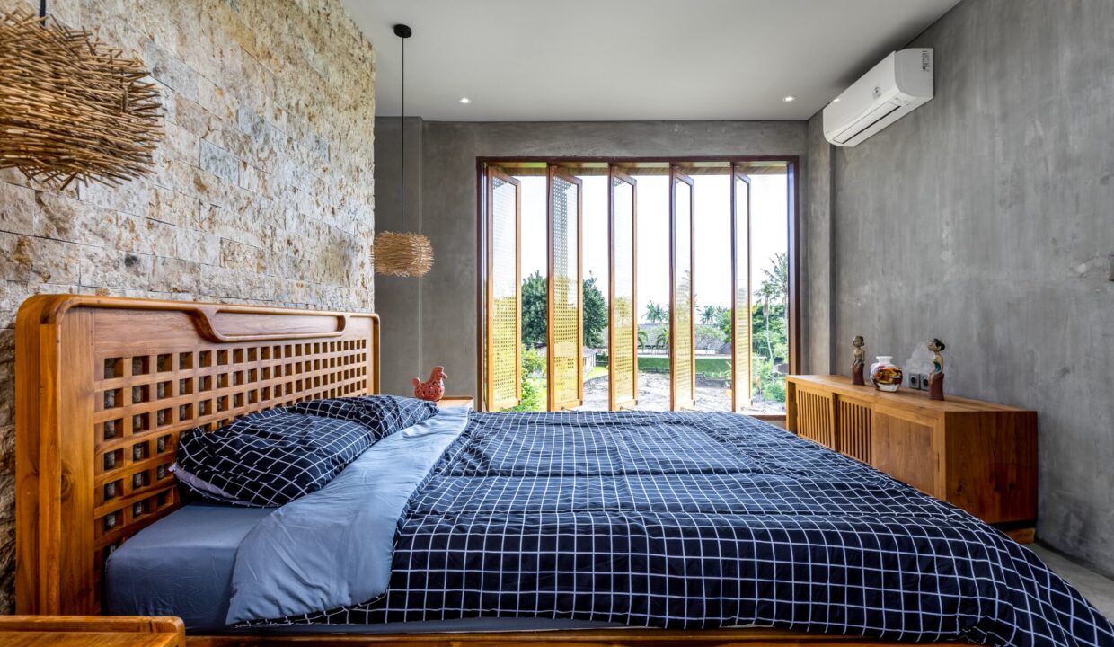 Freehold Villa For Sale Walking Distance to Cemagi Beach (8)
