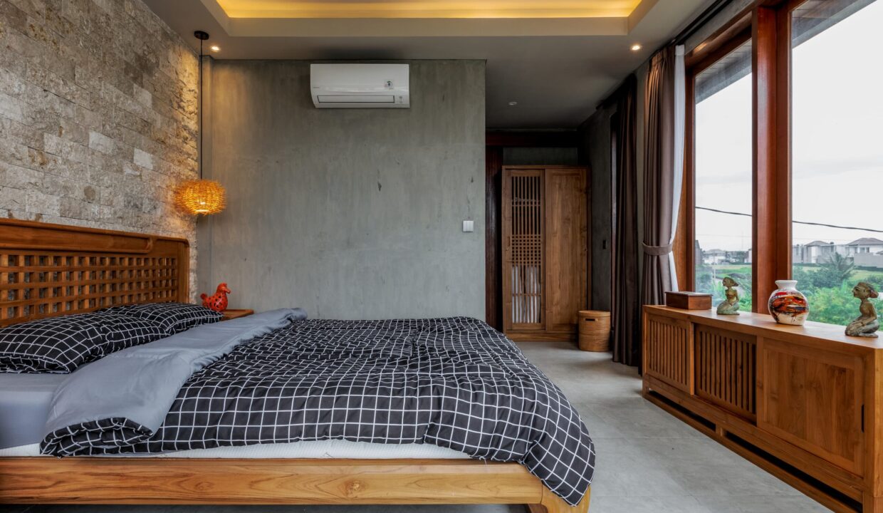 Freehold Villa For Sale Walking Distance to Cemagi Beach (9)