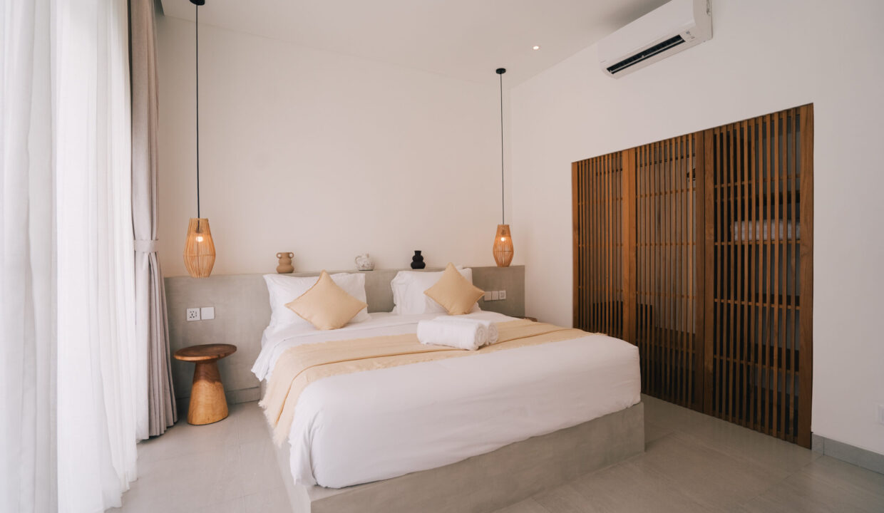 Modern 2-Bedroom Villa with Private Pool in Prime Canggu Location (12)