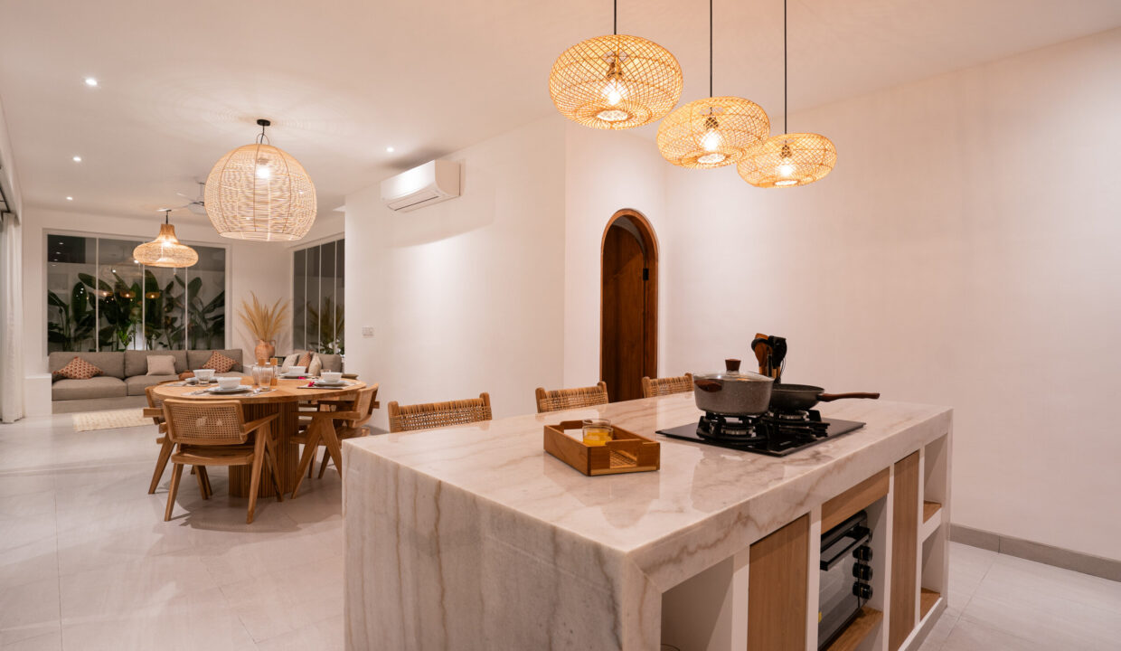 Modern 2-Bedroom Villa with Private Pool in Prime Canggu Location (24)