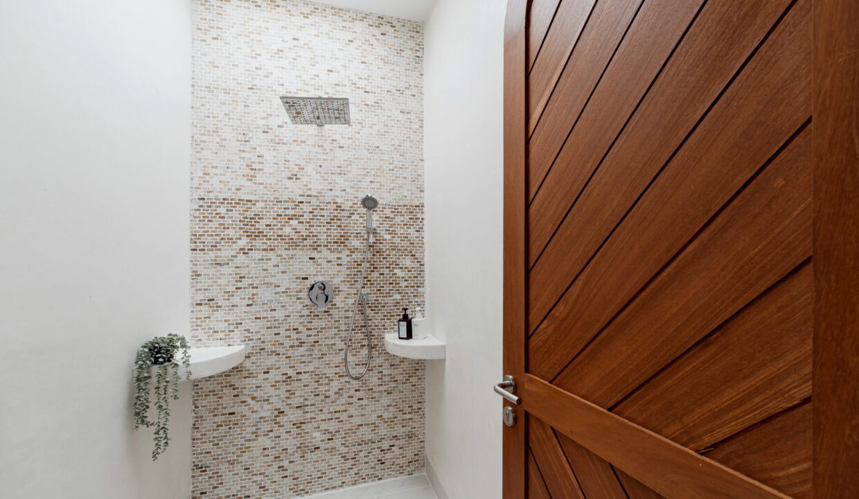Modern Tropical Design 3 Bedroom Villa For Sale Leasehold In Bingin (10)