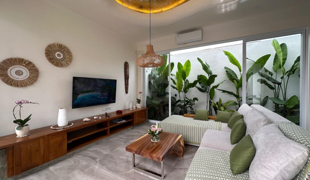 New Stylish Designer Villas 2 and 3 Bedroom in Canggu for Yearly Rent (10)