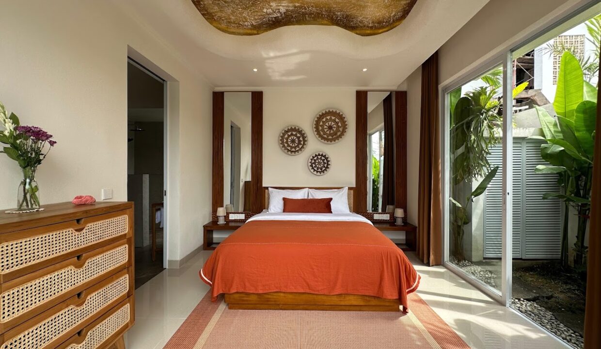 New Stylish Designer Villas 2 and 3 Bedroom in Canggu for Yearly Rent (8)