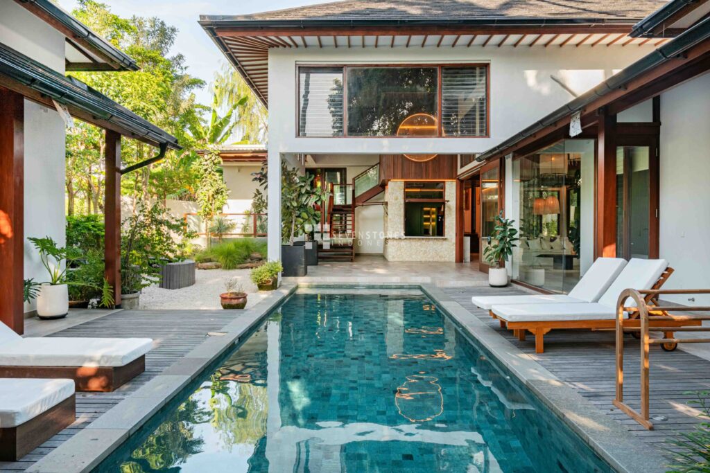 Beautiful Tropical Home with Jungle View in Tumbak Bayuh