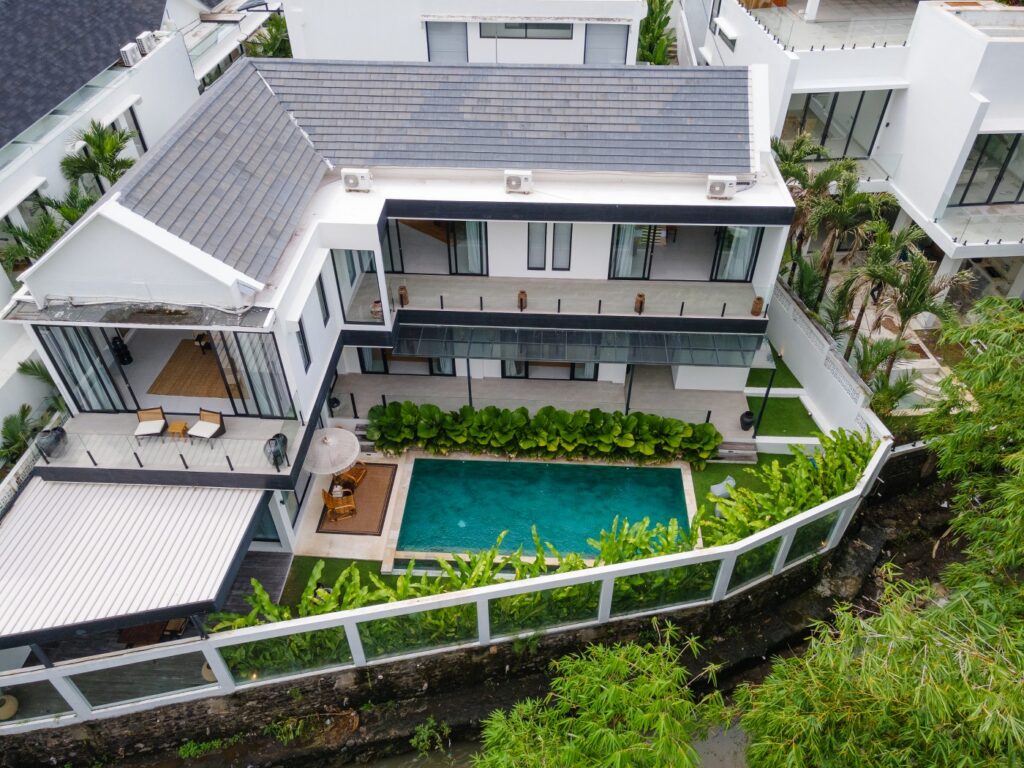 Modern 4-Bedroom Leasehold Villa in Pererenan