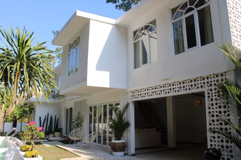 For Sale On A Leasehold, A Modern Three-Bedroom Villa In Ungasan