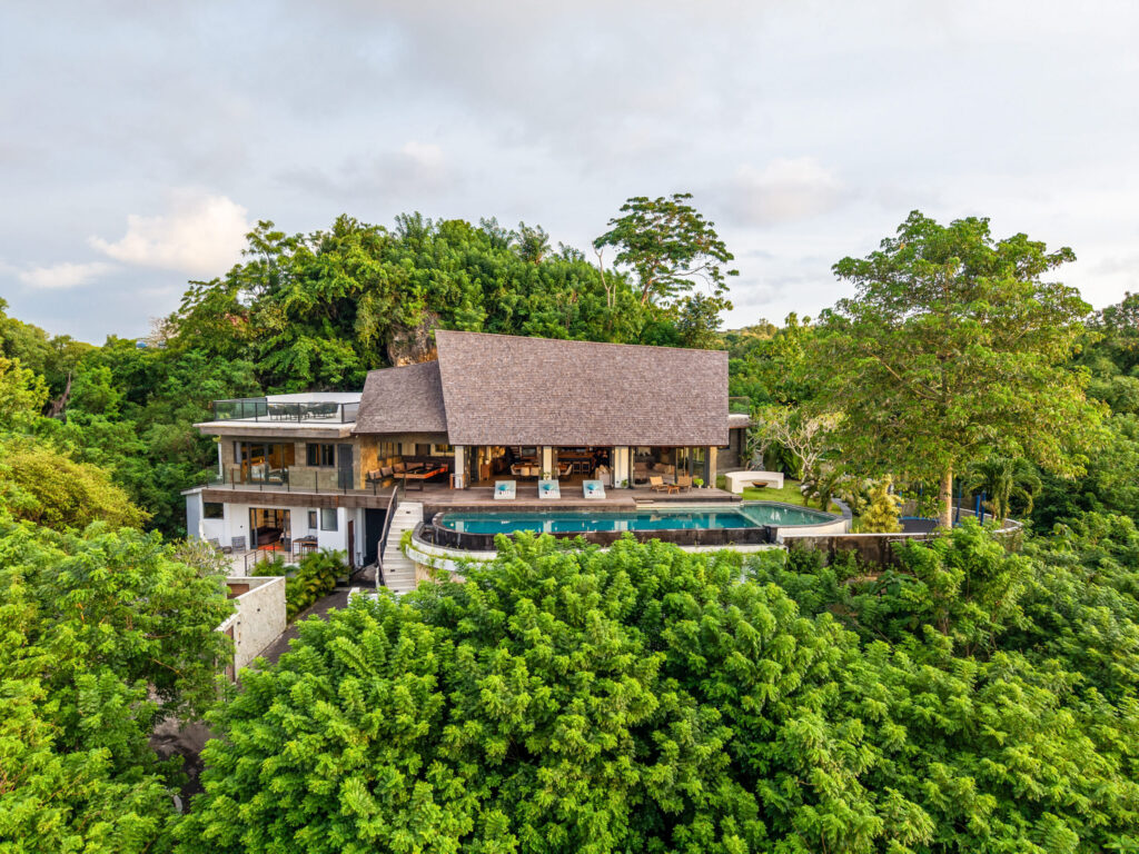 Luxury Ocean View Villa with Stunning Sunsets – Freehold in Uluwatu