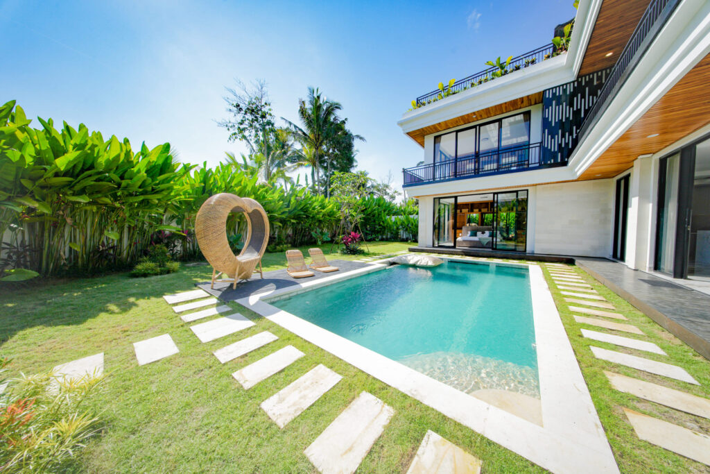 Modern 5-Bedroom Tropical Villa in Ubud – A Serene Luxury Retreat with Strong Investment Potential