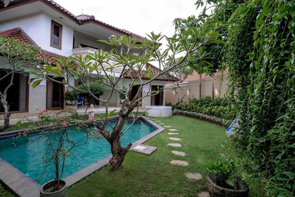 Spacious 4-Bedroom Villa For Yearly Rental In Jimbaran